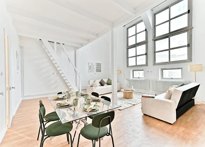 Charming Very Spacious Apartment, 9ème *