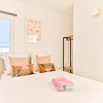Charming Very Spacious Apartment, 9eme