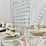 Charming Very Spacious Apartment, 9eme *
