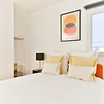Charming Very Spacious Apartment, 9eme Apartman *