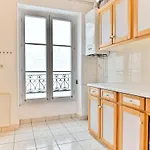 Apartman Charming Very Spacious Apartment, 9eme Párizs