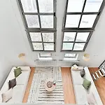 Charming Very Spacious Apartment, 9eme Apartman *