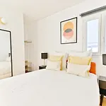 Charming Very Spacious Apartment, 9eme *