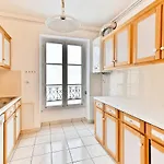 Apartman Charming Very Spacious Apartment, 9eme *