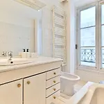 Charming Very Spacious Apartment, 9eme Apartman