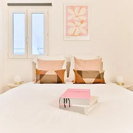 Charming Very Spacious Apartment, 9eme Apartment