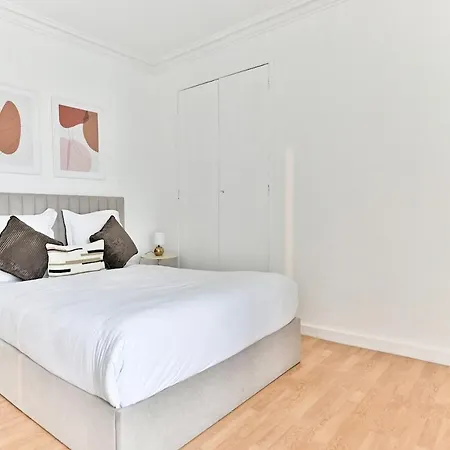 Charming Very Spacious Apartment, 9eme *