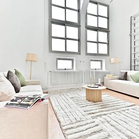 Charming Very Spacious Apartment, 9eme * Paris