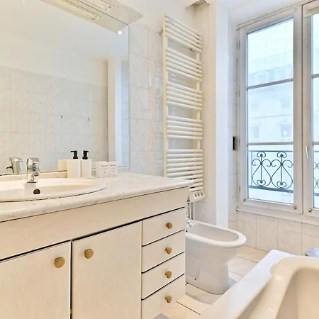 Charming Very Spacious Apartment, 9eme Apartman