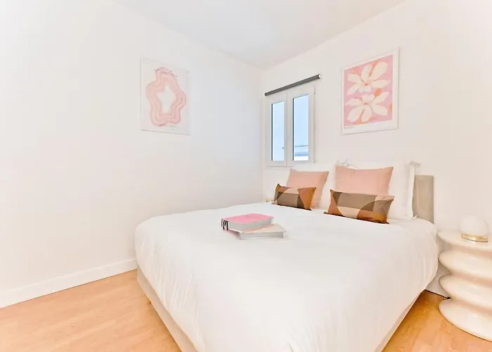 Charming Very Spacious Apartment, 9eme *