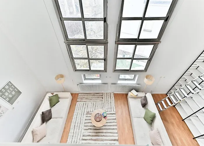Charming Very Spacious Apartment, 9eme Appartement *