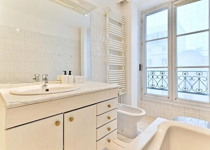 Charming Very Spacious Apartment, 9eme Appartement