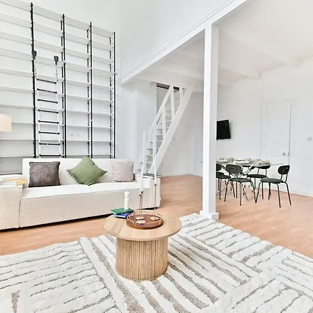 Charming Very Spacious Apartment, 9eme Apartament