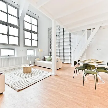 Apartament Charming Very Spacious Apartment, 9eme *